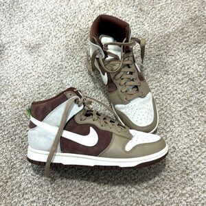 Nike Dunk High light chocolate